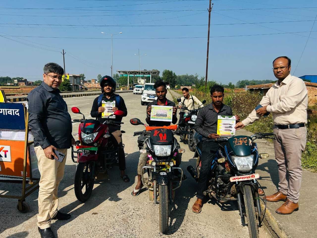 Giridih News :डीटीओ ने चलाया रफ्तार घटाओ, सुरक्षा बढ़ाओ