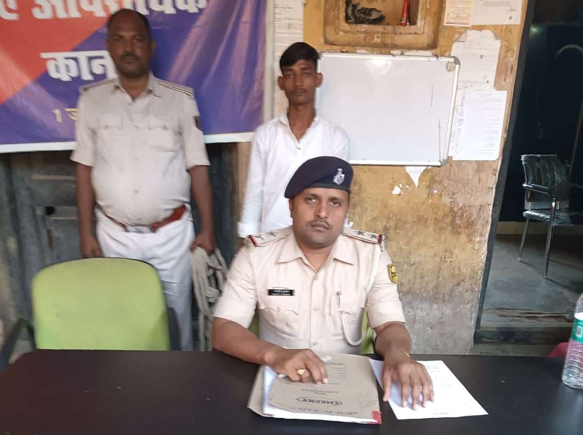 हत्या का प्रयास व आर्म्स एक्ट मामले का फरार अभियुक्त गिरफ्तार