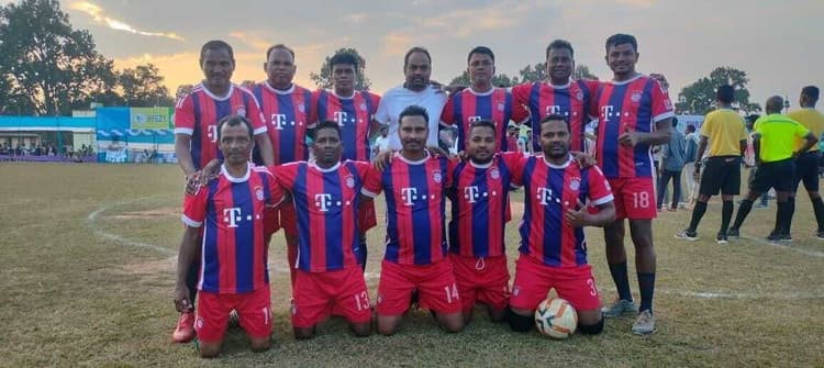 Chaibasa News : फाइनल मुकाबले में नोवामुंडी एफसी ने सरायकेला टाइगर को दो गोल से हराया