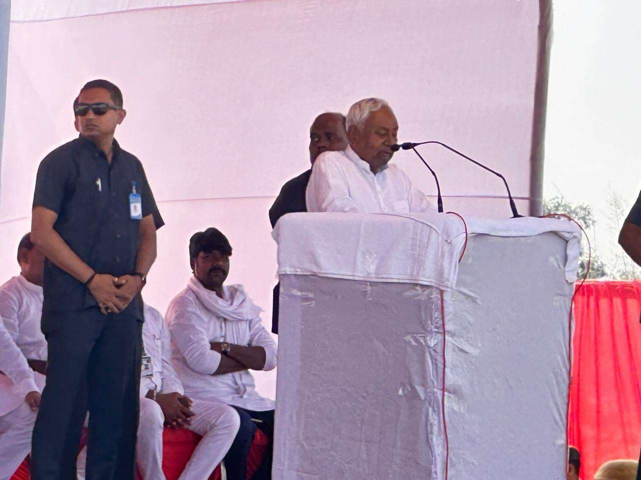 जोड़ें.....हमारी सरकार सभी क्षेत्रों में किया कार्य : सीएम