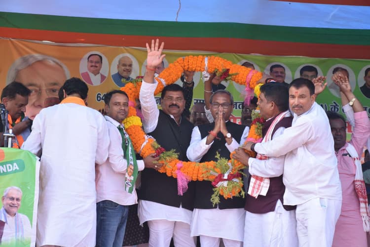 राजद व कांग्रेस परिवार पार्टी बनकर रह गयी