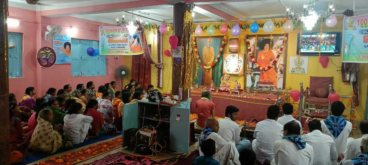 अखंड ग्लोबल भजन कार्यक्रम का समापन, फ्री हेल्थ कैंप में हुआ इलाज