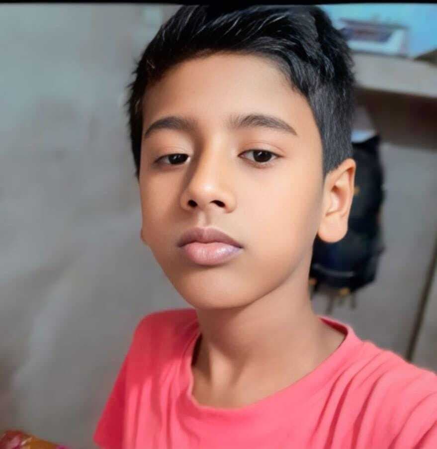 बेटे के गायब हो जाने को लेकर थाना में दिया आवेदन