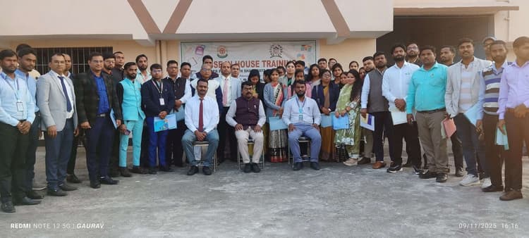 Giridih News :राष्ट्रीय शिक्षा नीति को ले सेमिनार का आयोजन