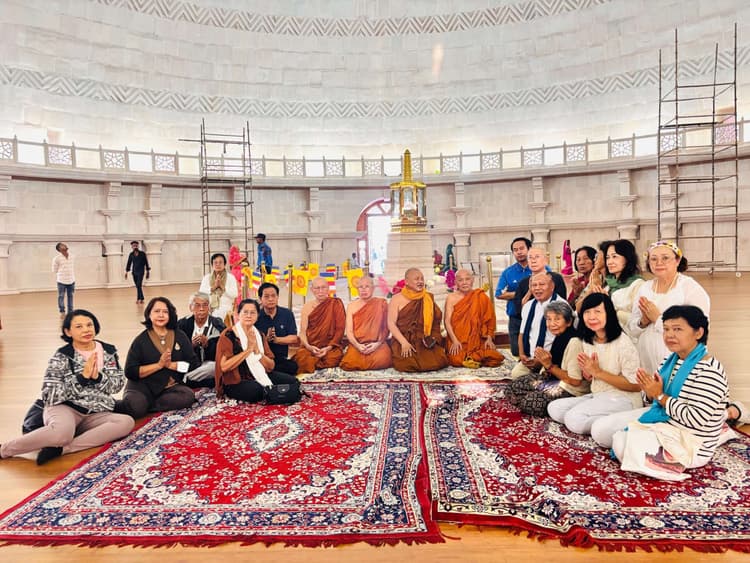 hajipur news. विदेशी पर्यटकों को लुभा रहा बुद्ध सम्यक दर्शन संग्रहालय-सह-स्मृति स्तूप