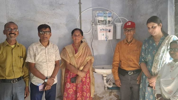 महिला कॉलेज में आरओ लगाया गया