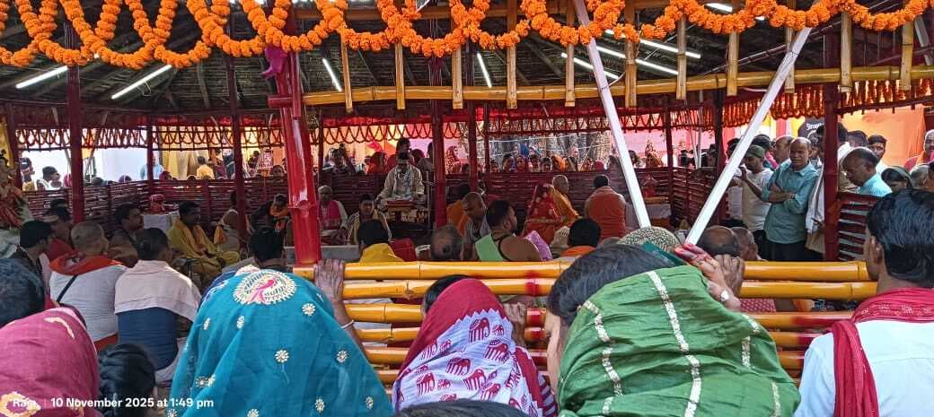 यज्ञ नकारात्मक शक्तियों का होता है विनाश : आचार्य