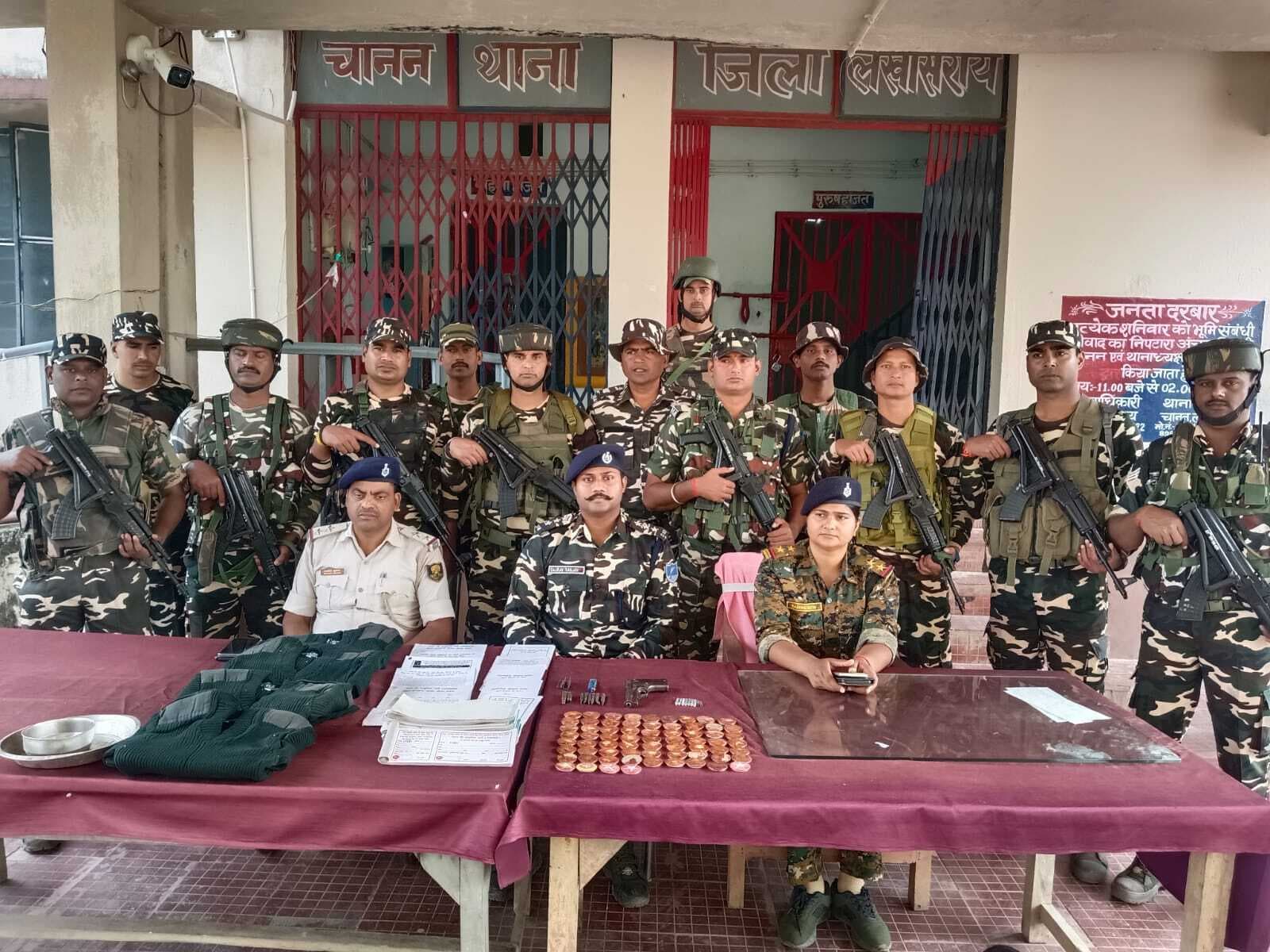 बांसकुंड के पहाड़ी में झाड़ी में छिपा कर रखा गया था हथियार