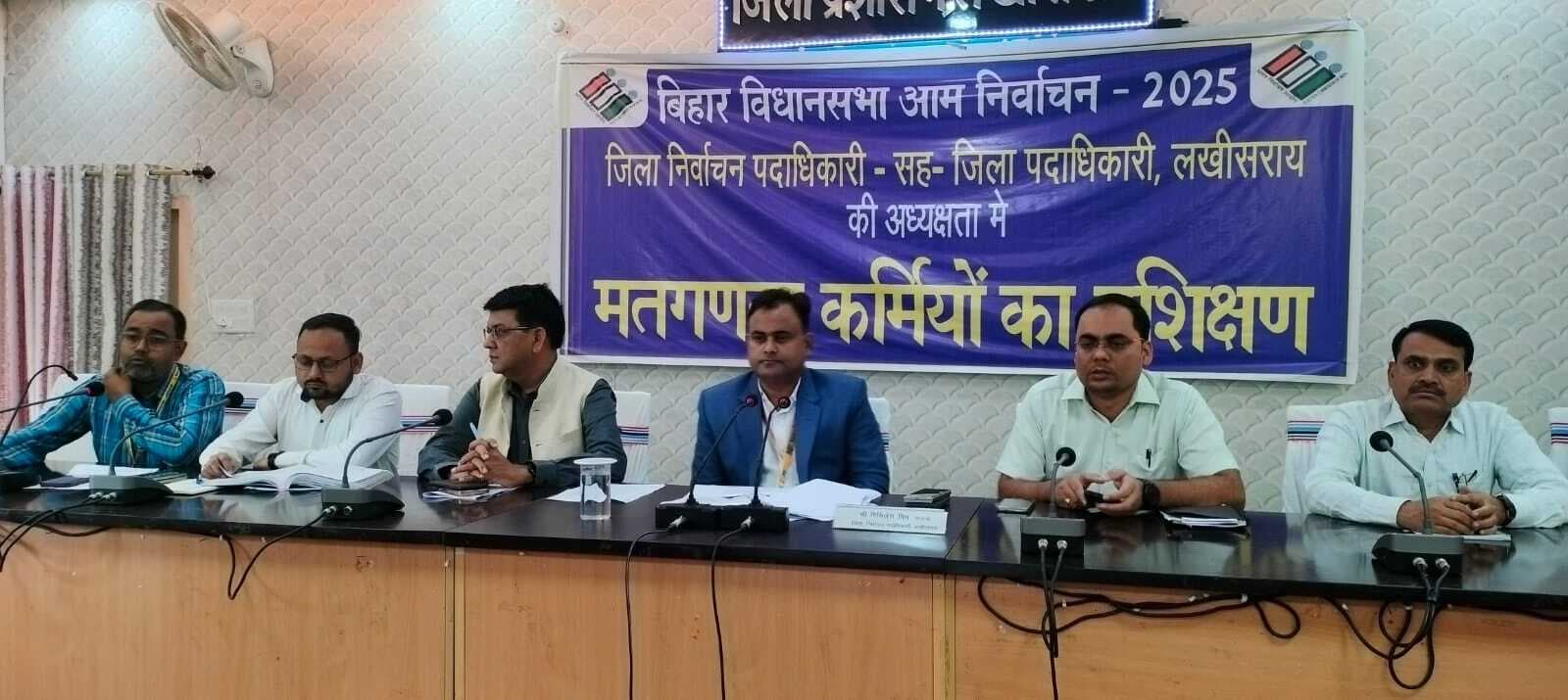 मतगणना के दौरान निर्वाचन प्रोटोकॉल का करना है शत-प्रतिशत पालन : डीएम