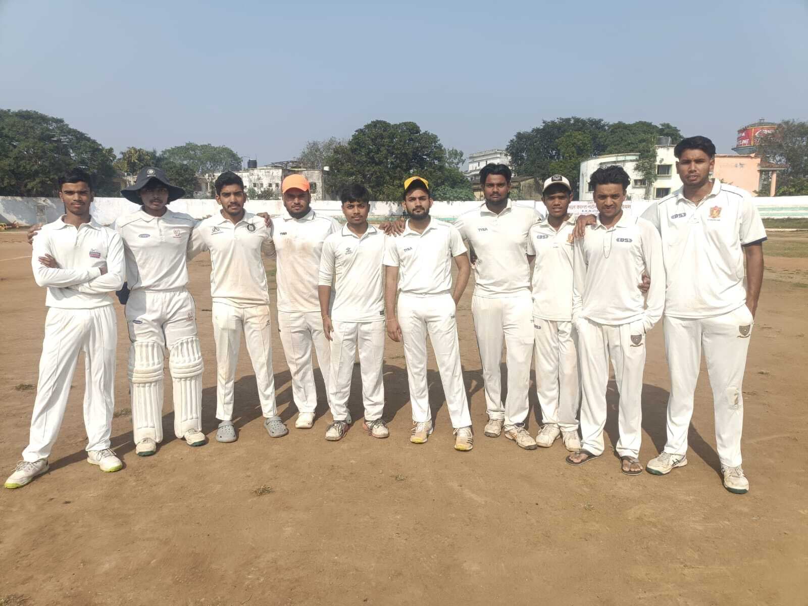 Deoghar news : जिला क्रिकेट लीग में मां मनसा, आर्यन सीसी व काउंटी सीसी ने दर्ज की जीत