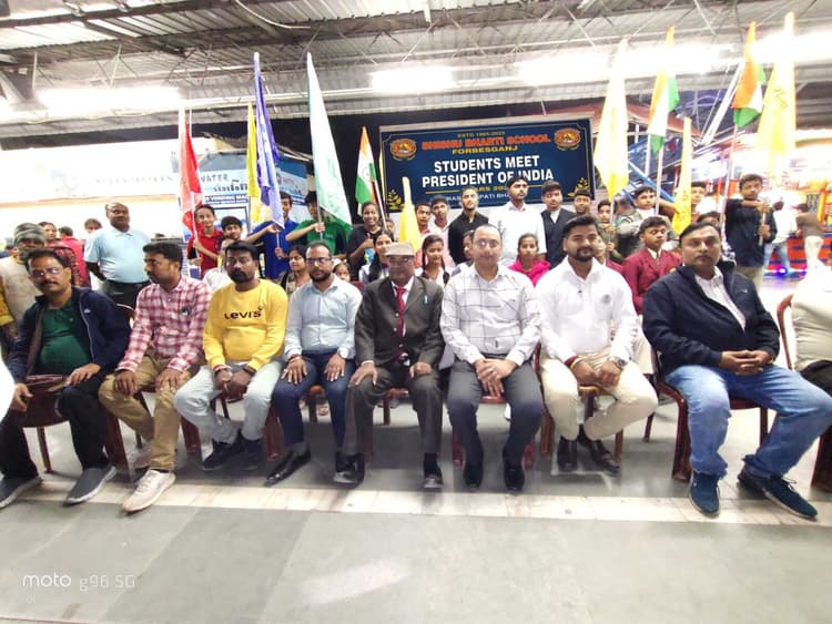 पुरस्कार के लिए चयनित स्काउट-गाइड दिल्ली रवाना