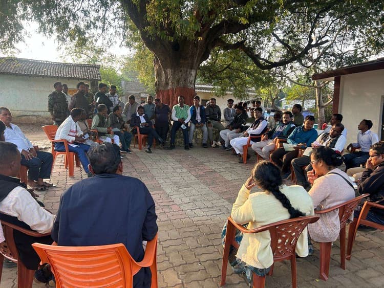 उलिहातू में होनेवाले कार्यक्रम की तैयारी में जुटा झामुमो