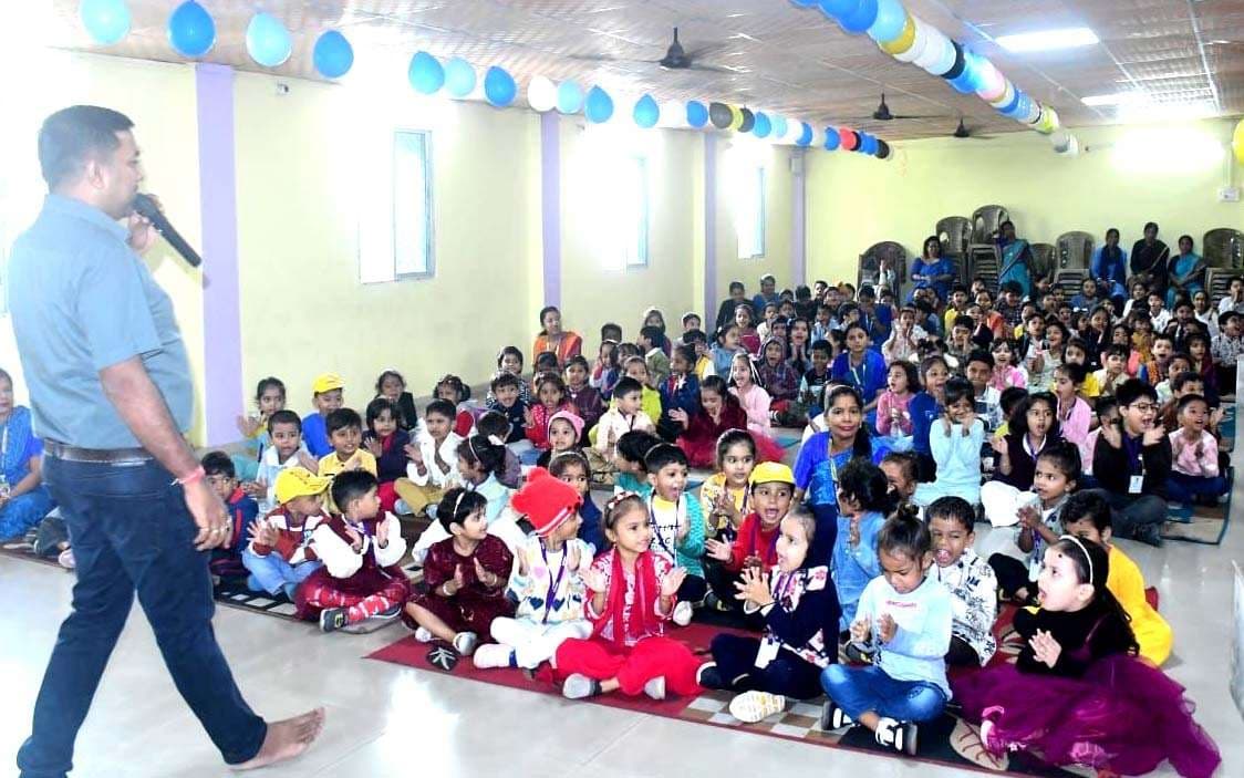 किडज़ी जॉनी किड्स व माउंट लिट्रा ज़ी में बाल दिवस उत्सव का आयोजन