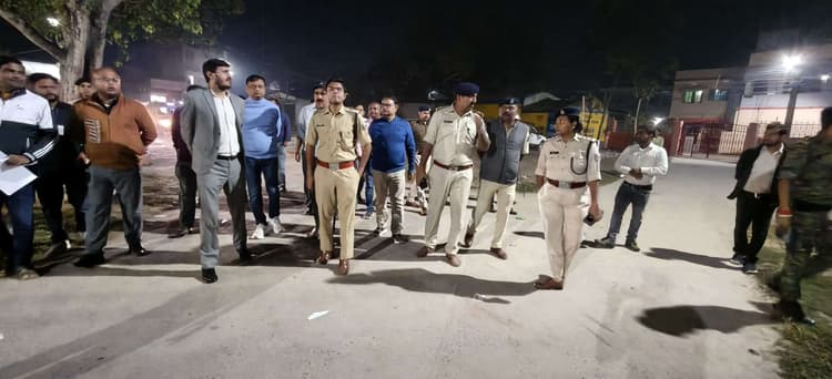 डीएम व एसपी ने व्रजगृह का किया निरीक्षण