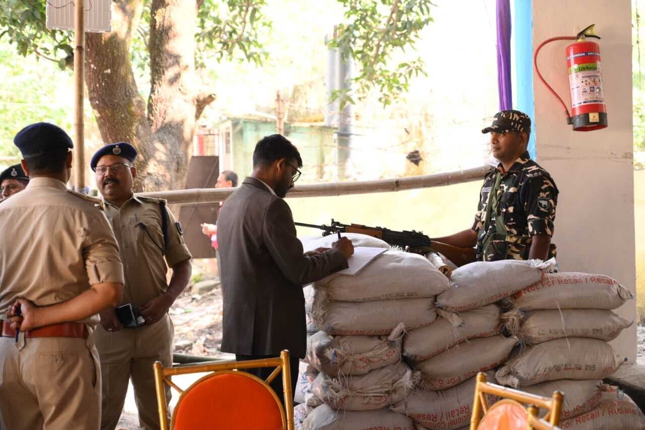 कड़ी सुरक्षा के बीच मतगणना आज, विजयी जुलूस पर रहेगी रोक: डीएम