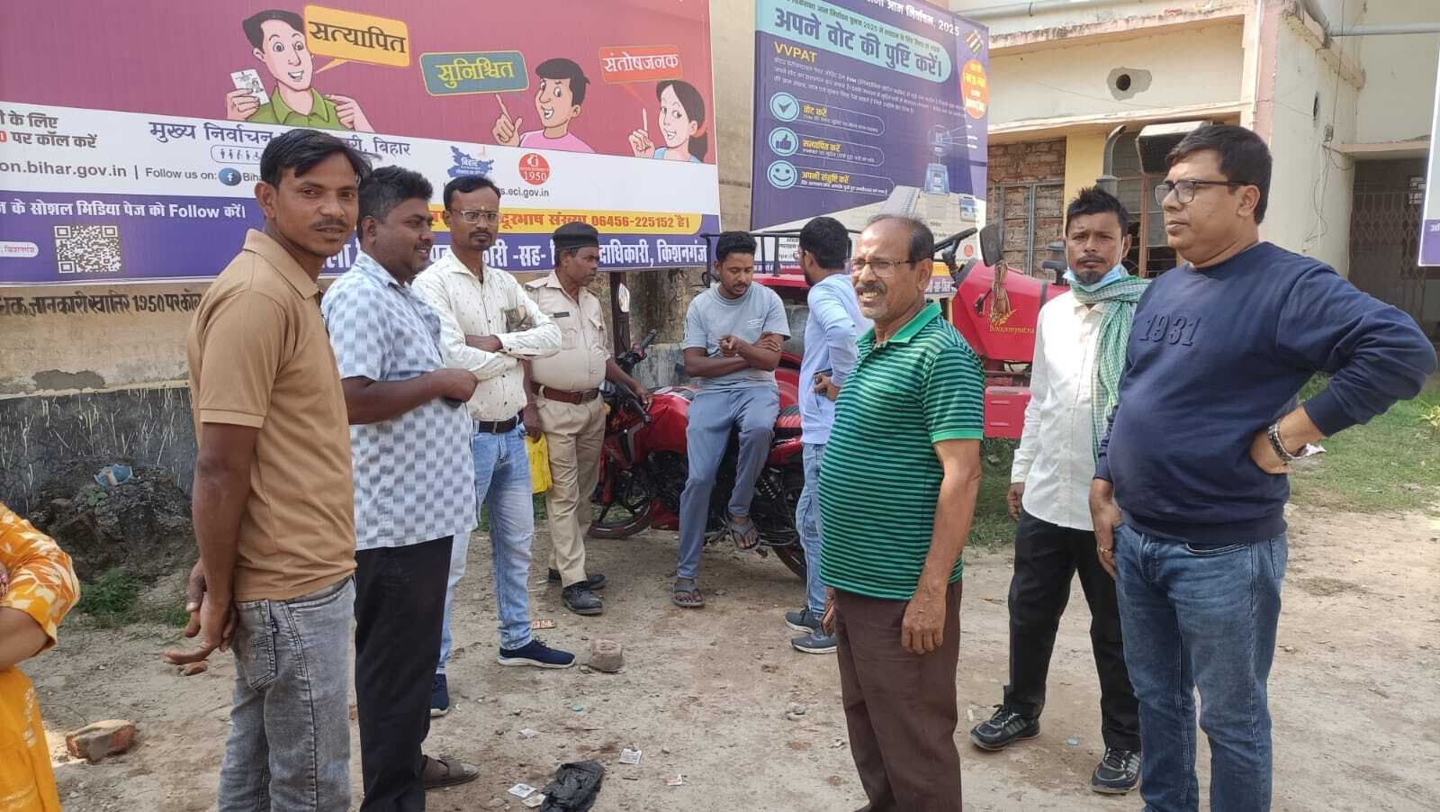 पोल से गिरा बिजली मिस्त्री, इलाज के दौरान मौत