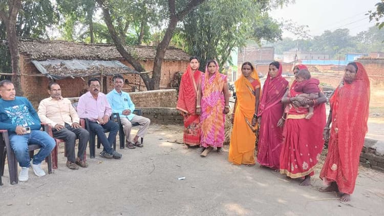 Giridih News :दलिया के ग्रामीणों के पक्ष में उतरी भाकपा माले