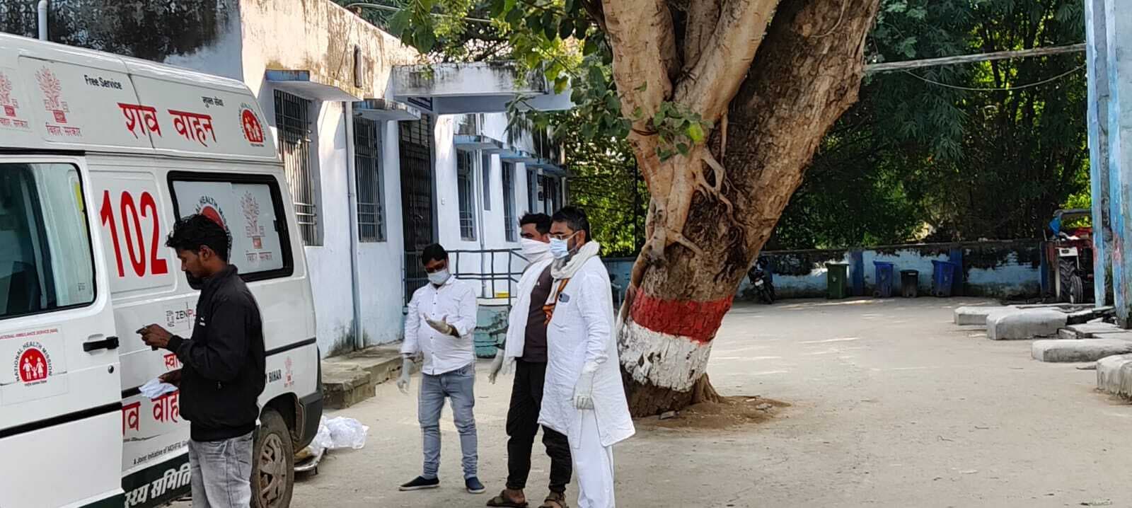 पांच दिन पहले पत्नी को लाने निकले युवक का घर में ही फंदे से लटकता मिला शव