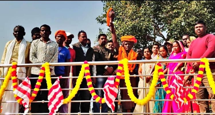 सिल्ली में आजसू पार्टी ने मनायी बिरसा मुंडा जयंती