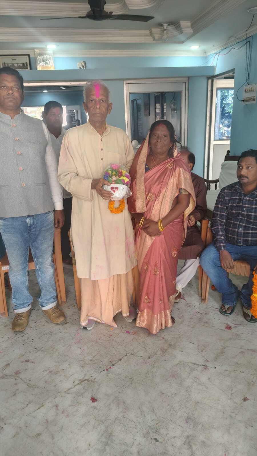 छठी बार जीत का परचम लहराने में सफल रहे पन्ना लाल सिंह पटेल, कार्यकर्ताओं ने दी बधाई