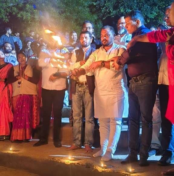 आरएसके पब्लिक स्कूल ने शिक्षा के साथ जलाया सनातन का दीप