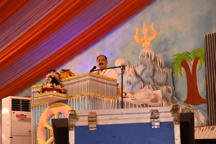 Deoghar News : मन का भाव ही सबसे बड़ा तीर्थ: पंडित प्रदीप मिश्रा
