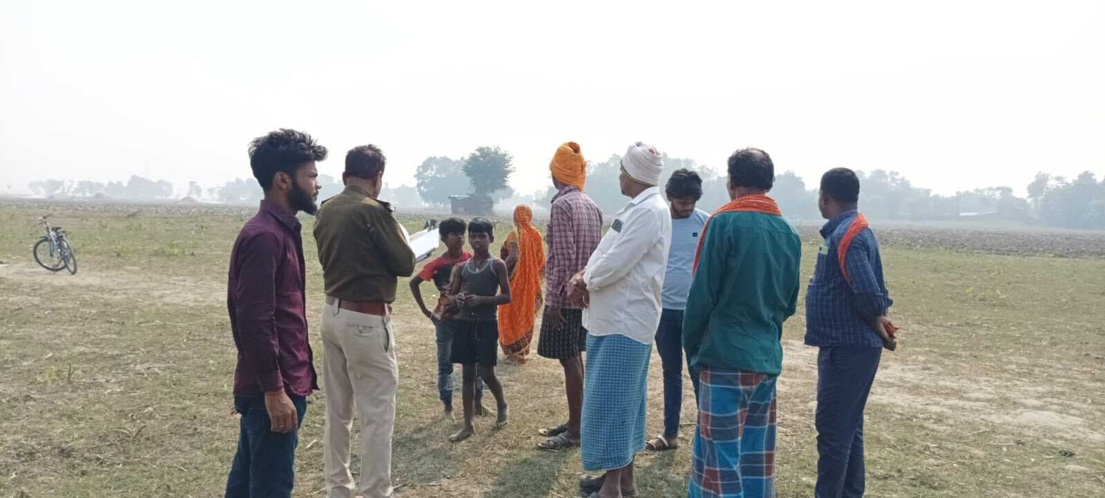 क्रिकेट बॉल से भैंस को लगी चोट, दो पक्षों में मारपीट, पांच घायल