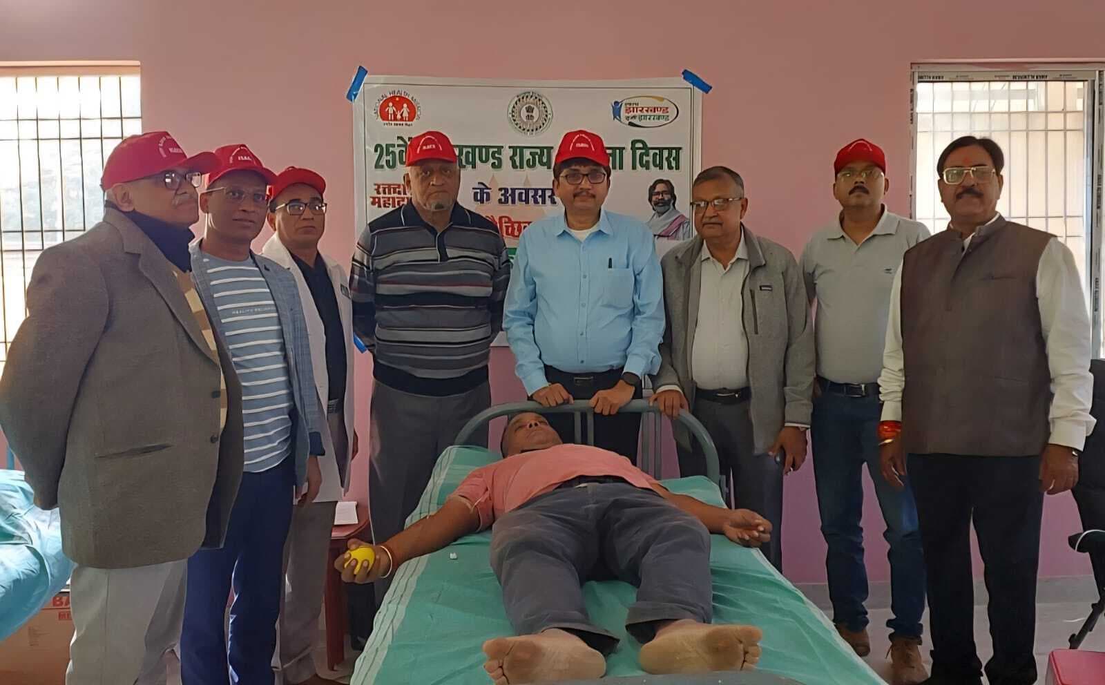 Giridih News :आइएमए गिरिडीह का रक्तदान शिविर आयोजित