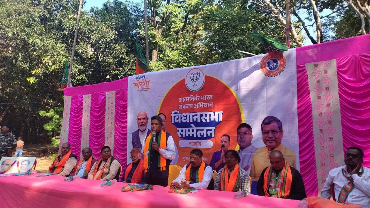 Chaibasa News : कौशल विकास प्रशिक्षण से आत्मनिर्भर हो रहे युवा : प्रताप