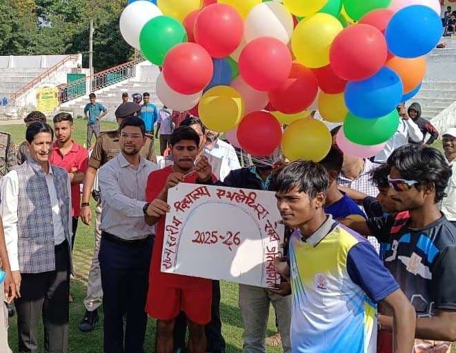 अपने प्रतिस्पर्धा को पहचानें और पूरी ताकत से इसमें भाग लें : डीएम