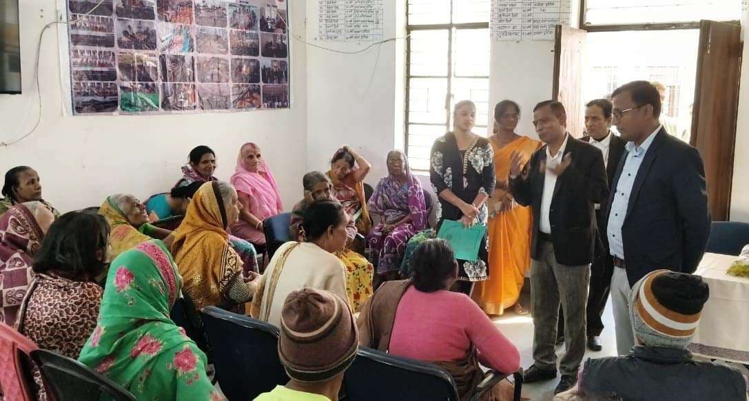 सहारा वृद्धाश्रम में दी गयी कानूनी सलाह व भरण-पोषण की जानकारी