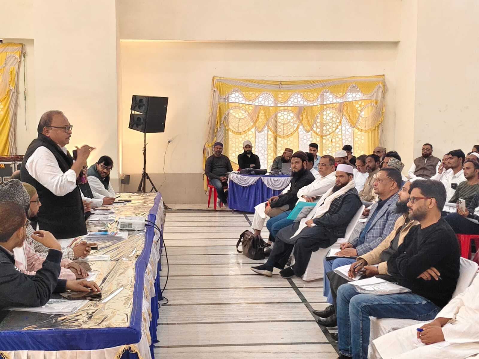 Giridih News :वक्फ की संपत्तियों को उम्मीद पोर्टल पर जल्द करें रजिस्टर्ड : डॉ सरफराज