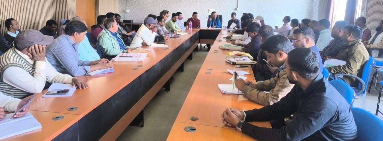 Giridih News :मनरेगा की समीक्षा बैठक में शत प्रतिशत ई-केवाईसी कराने का निर्देश