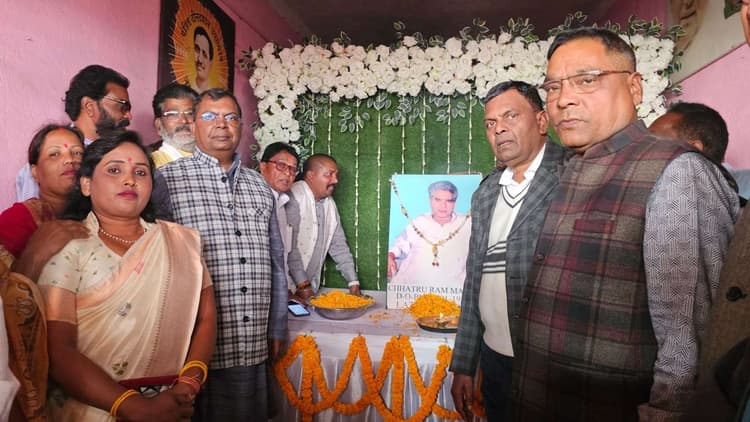 Bokaro News : सदैव याद किये जायेंगे छत्रु राम महतो : चंद्रप्रकाश चौधरी
