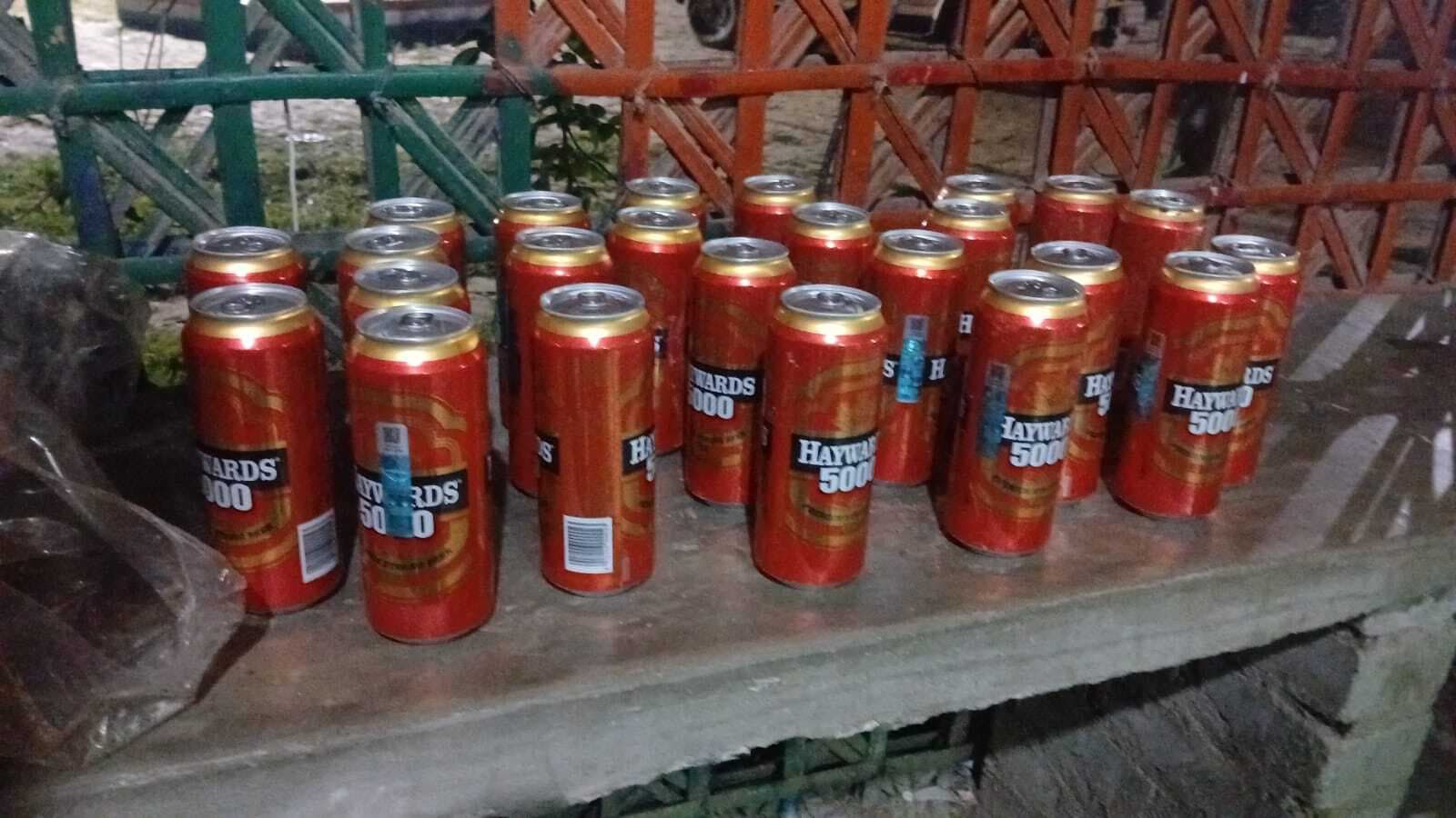 डागा पट्टी से 12 लीटर अंग्रेजी शराब बरामद, धंधेबाज फरार