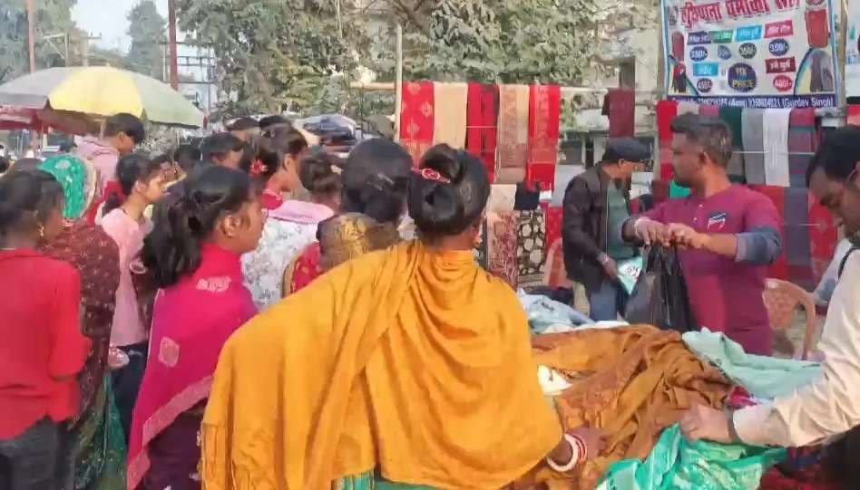 ठंड बढ़ते ही शहर में गर्म होने लगा है उलेन गारमेंट्स का मार्केट