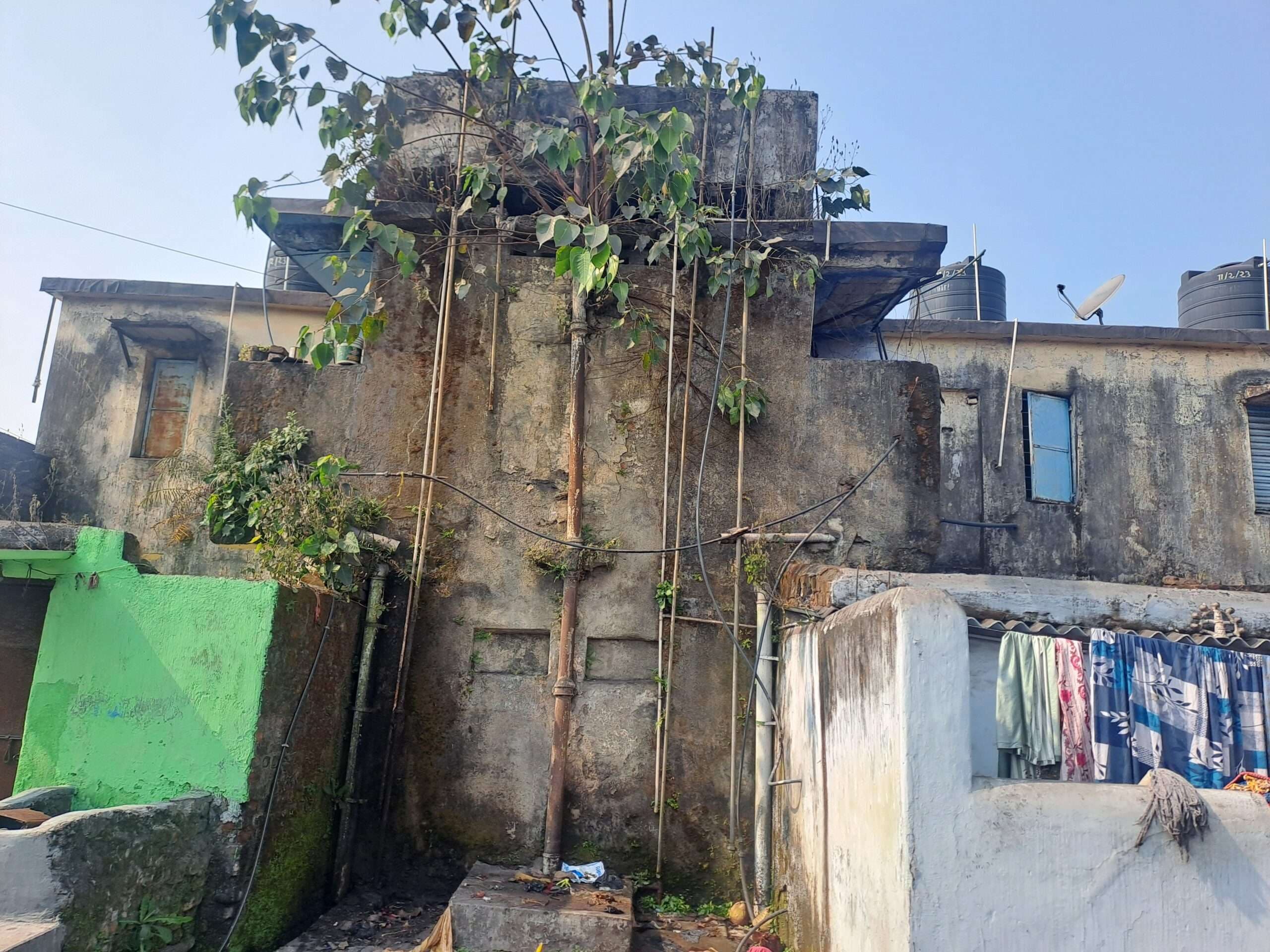 Bokaro News : नारकीय जीवन जीने को विवश हैं यहां के सीसीएल कर्मी