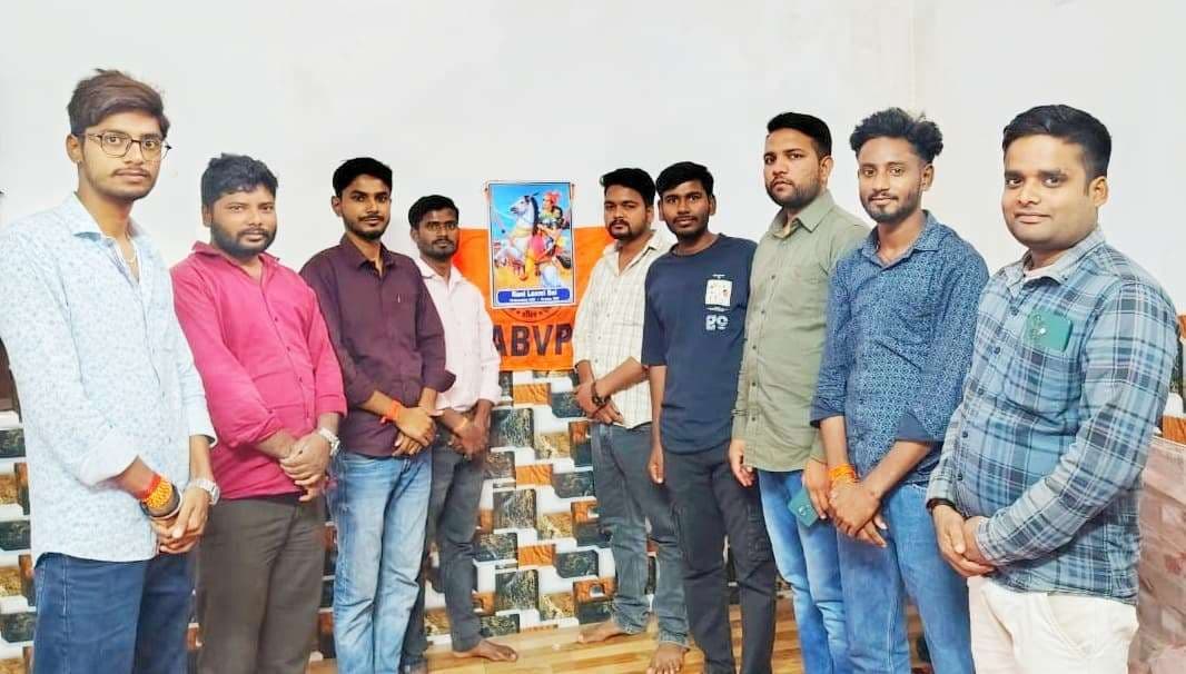 नारी शक्ति दिवस के रूप में श्रद्धा के साथ अभाविप ने मनायी रानी लक्ष्मीबाई जयंती