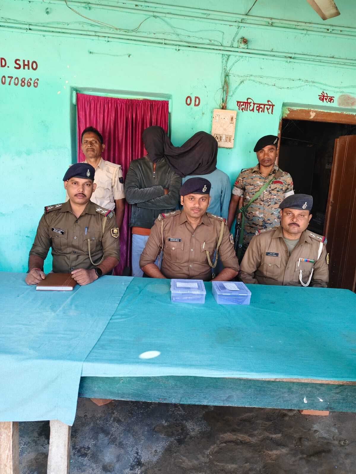 Madhubani News : पिस्टल के साथ दो युवक गिरफ्तार