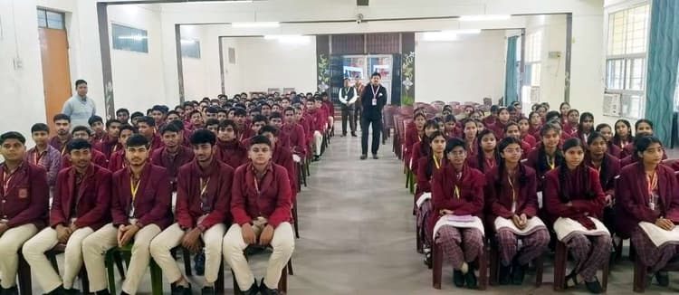 टू बोर्ड एग्जाम की तैयारी एवं परीक्षा प्रबंधन विषय पर वेबिनार