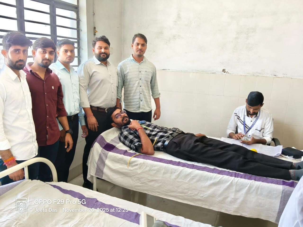 रक्तदान करने से खून गाढ़ा नहीं होता : डाॅक्टर