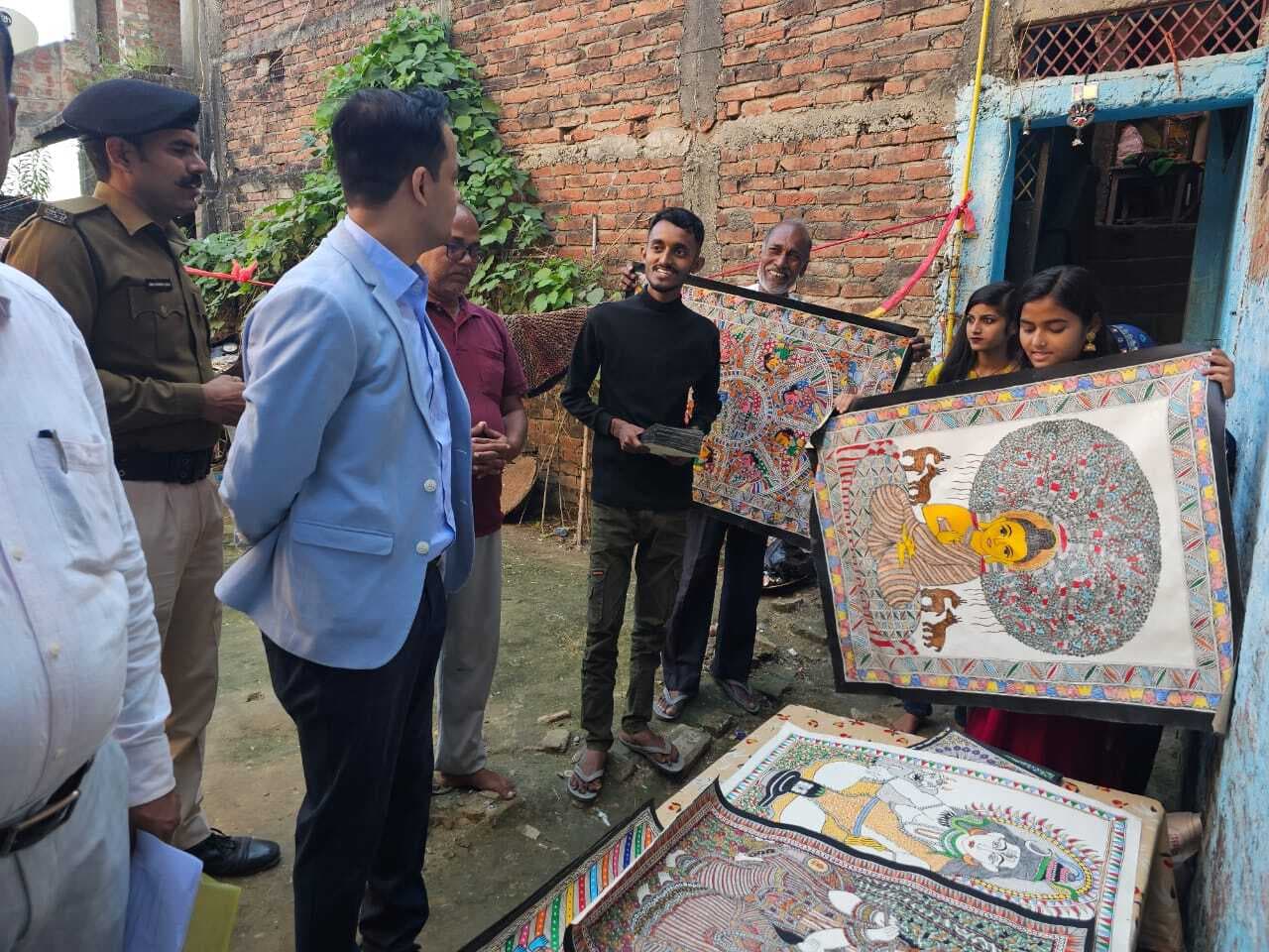 Madhubani News : ग्रामीण अर्थव्यवस्था को मजबूत करने में जीविका समूह की भूमिका अहम