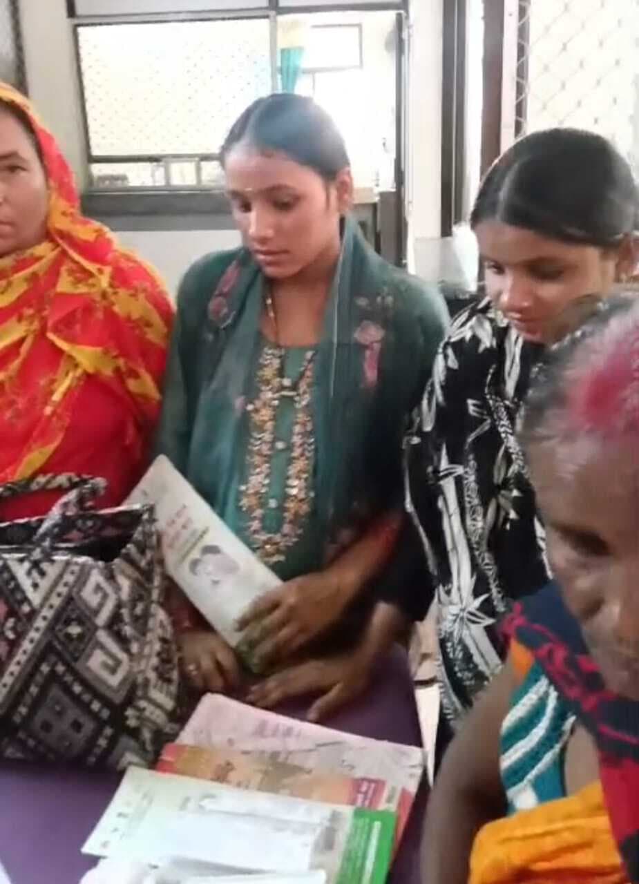 गर्भवती महिलाओं को जांच के बाद पौष्टिक आहार वितरण के नाम पर खानापूर्ति