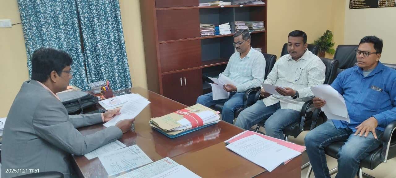 Chaibasa News : मतदाता सूची की त्रुटि दूर करने को बूथ लेवल एजेंट नियुक्त करें राजनीतिक पार्टियां : एडीसी