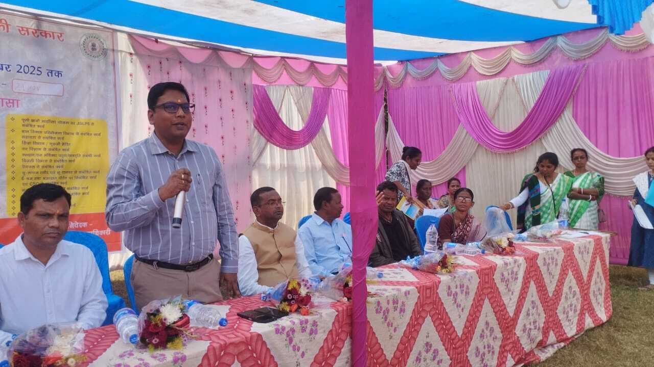 Chaibasa News : हड़िया बिक्री छोड़ने पर मिला प्रोत्साहन