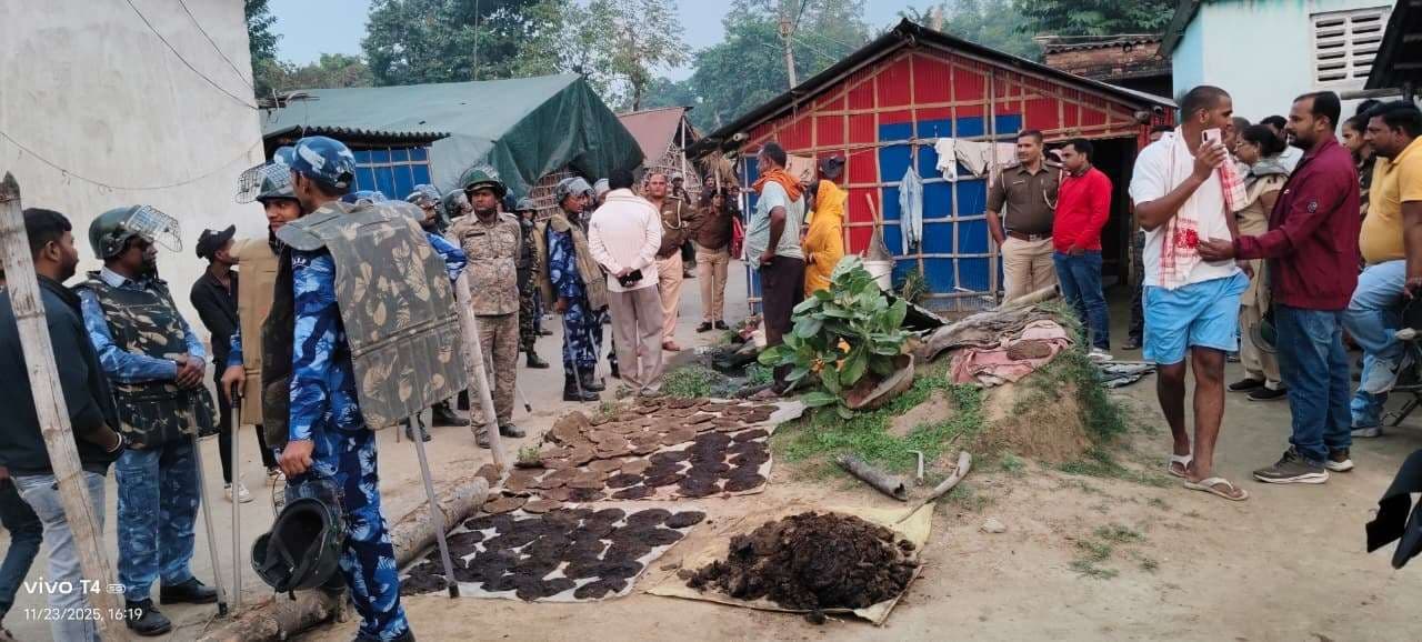 हाईकोर्ट के आदेश पर जमीन खाली कराने पहुंची पुलिस