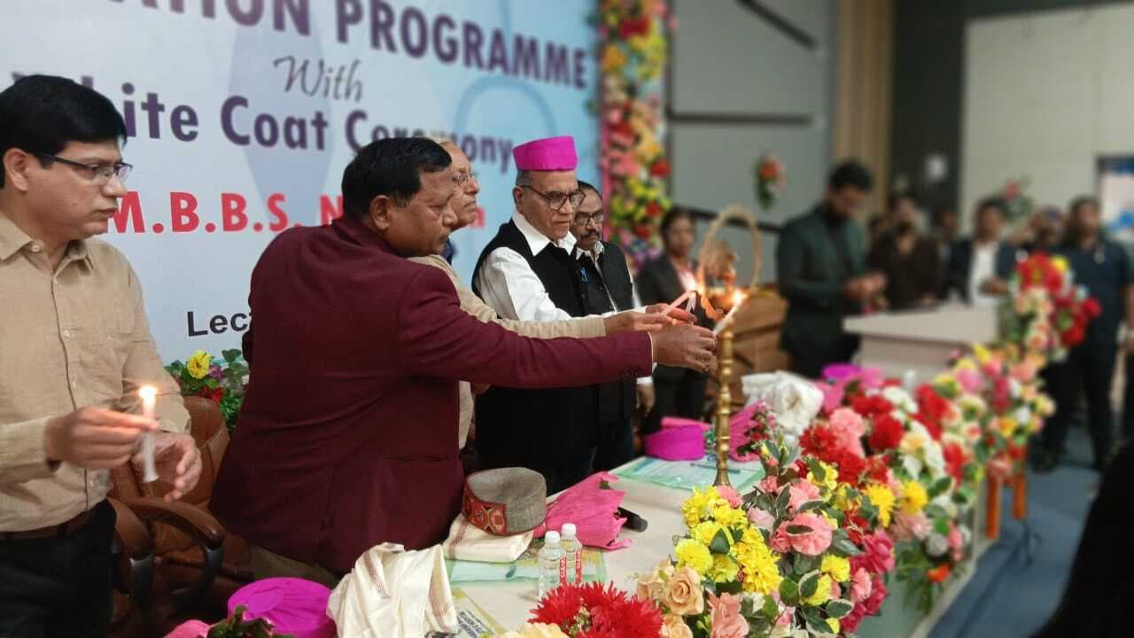 श्री नारायण मेडिकल कॉलेज अस्पताल में एमबीबीएस के नये सत्र की हुई शुरुआत