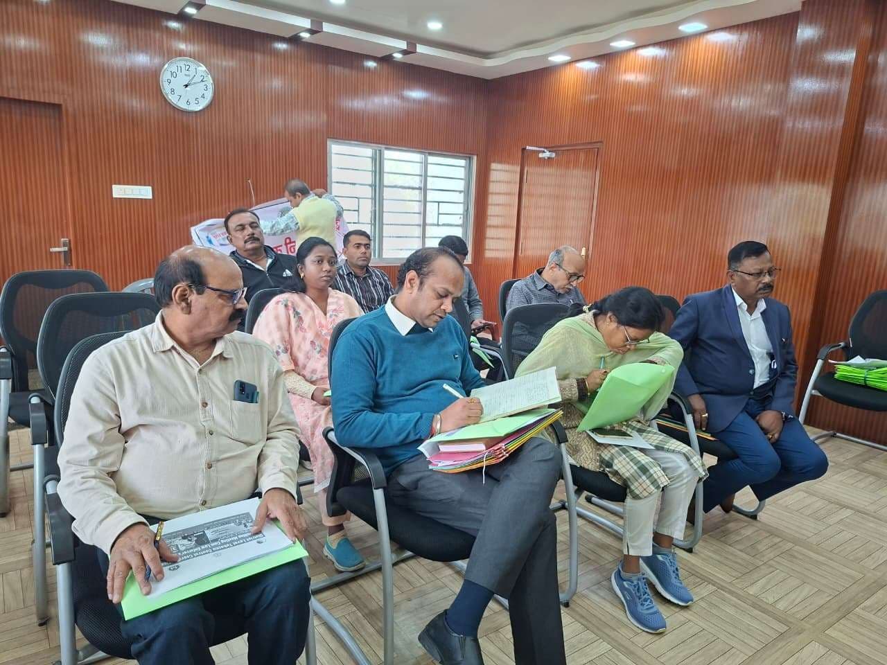 जिले के सभी गांवों को बनायें तंबाकू फ्री विलेज : डीसी