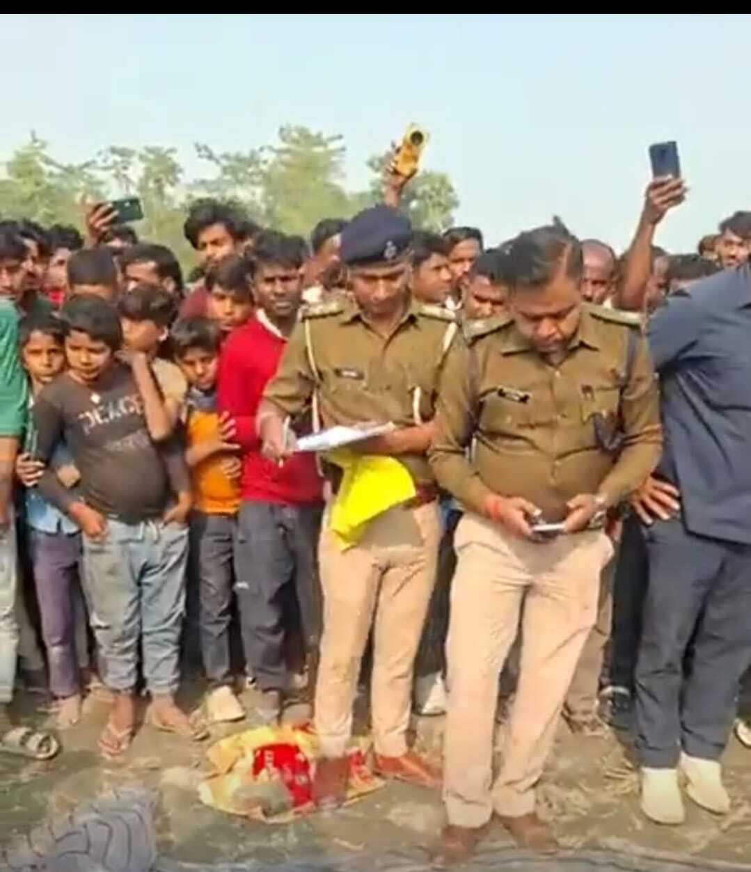 Motihari: फंदे से लटका मिला युवक का शव