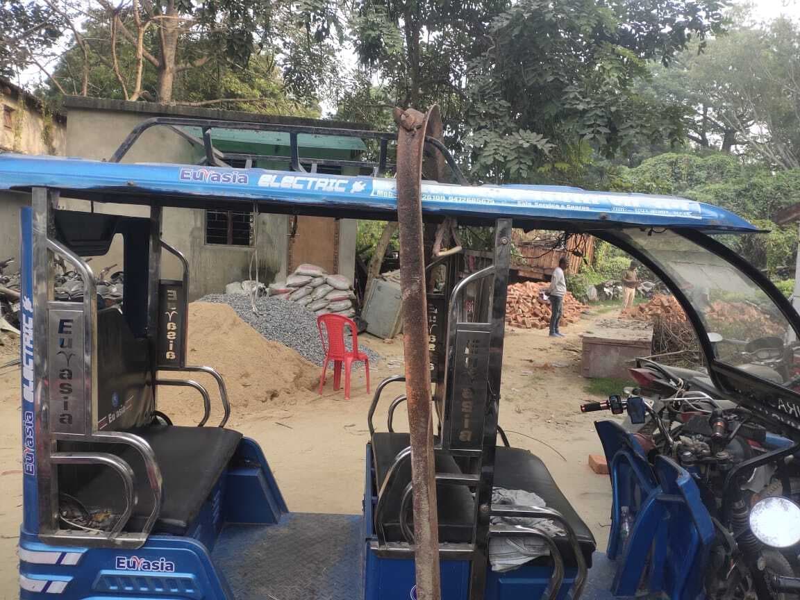 अस्पताल से सामानों की चोरी करते तीन चोर पकड़ाये